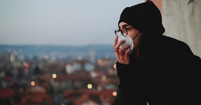 Znečišťující látky ovlivňují mozek, s čímž souvisí kvalitní spánek. Přečtěte si, jak čističky vzduchu mohou pomoci. 