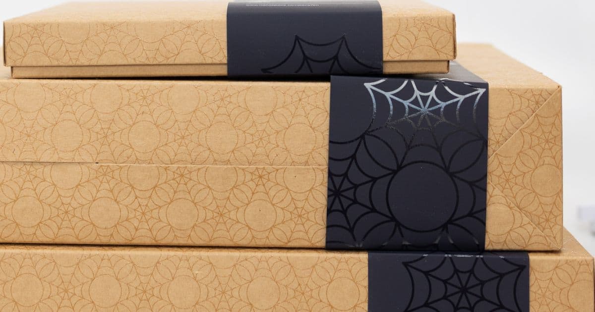 Protiroztočový povlak na matraci s gumou přišel klasicky hezky složený a s příbalovým letáčkem o tom, jak nanomateriál funguje.