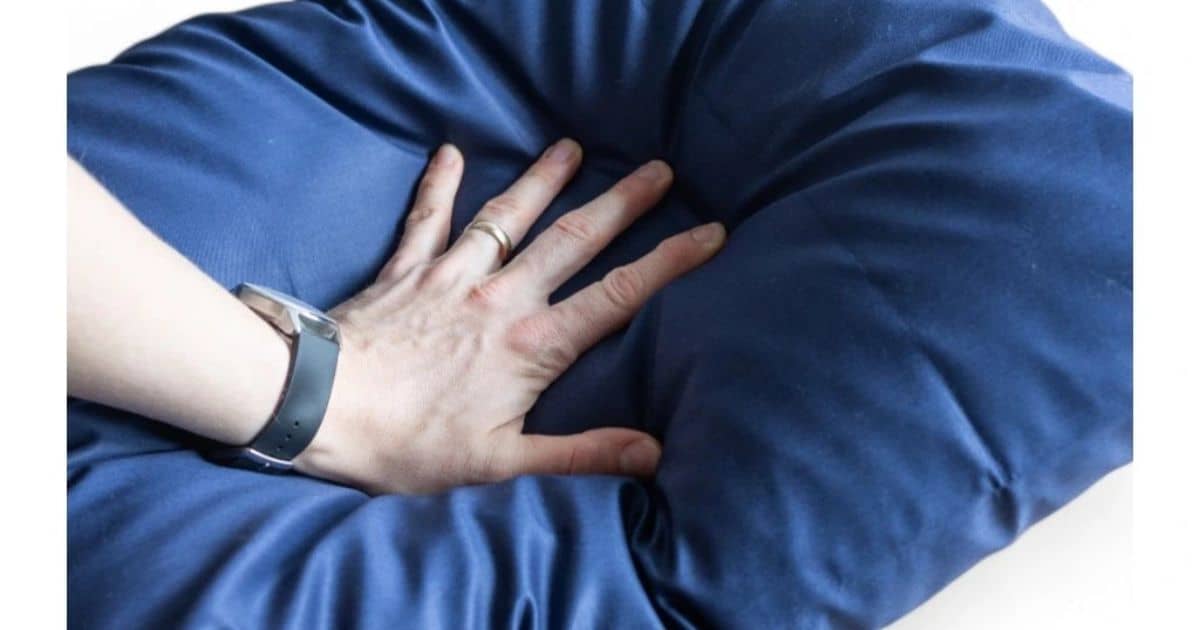 Kromě standardních obdélníkových polštářů existují speciální anatomické polštáře s nanovlákennou membránou. 